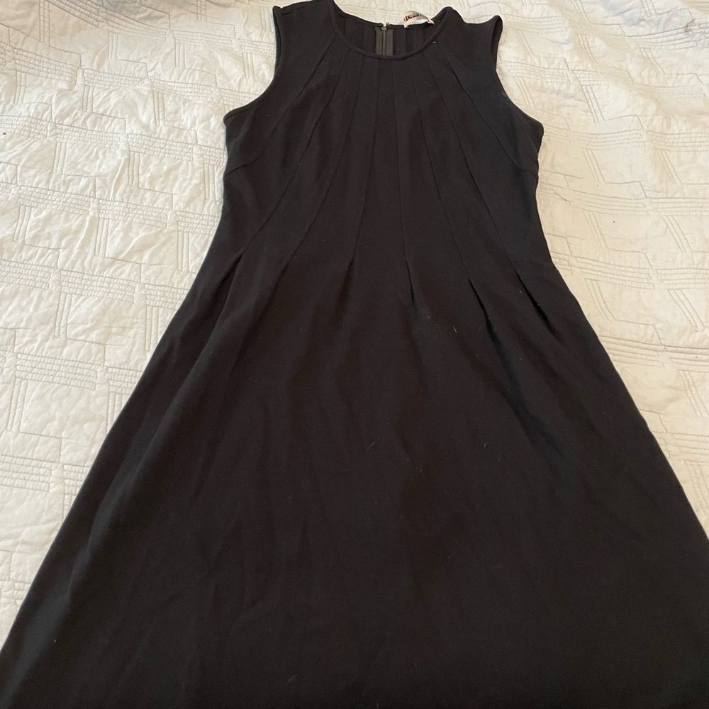 Calvin Klein Black Sleeveless Fit-and-Flare Dress